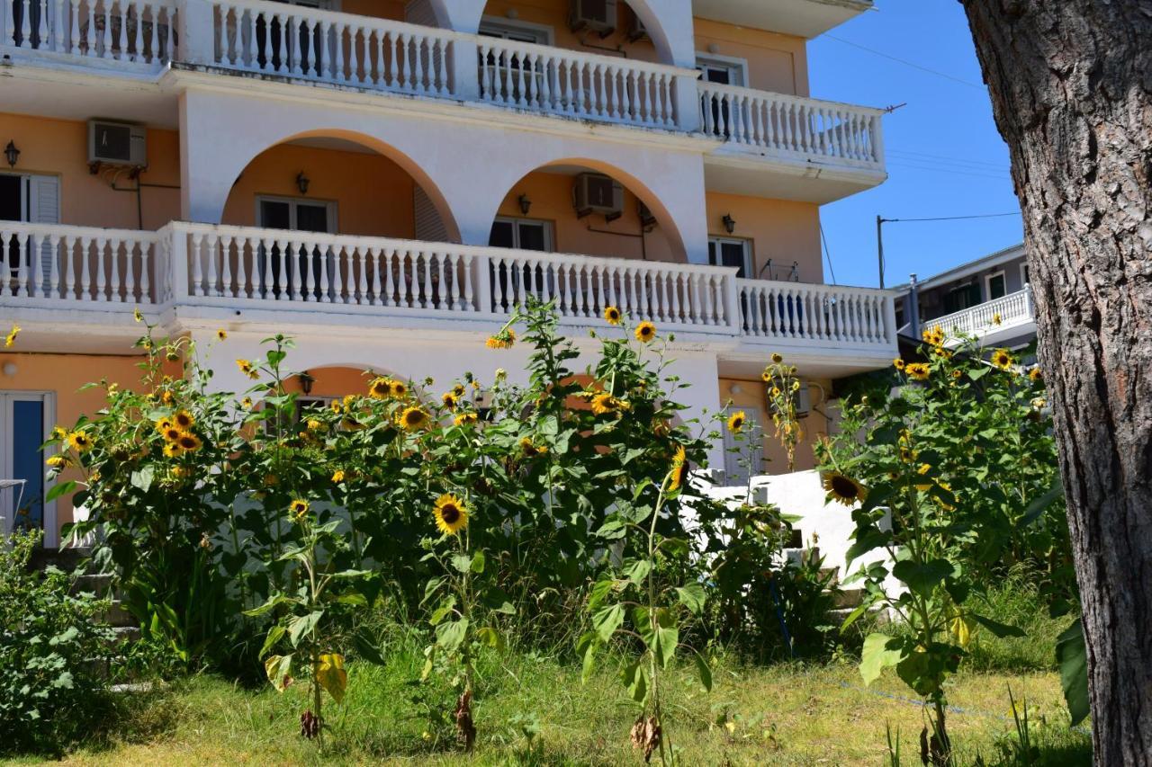 Red Sun Apartments Amoudi Extérieur photo